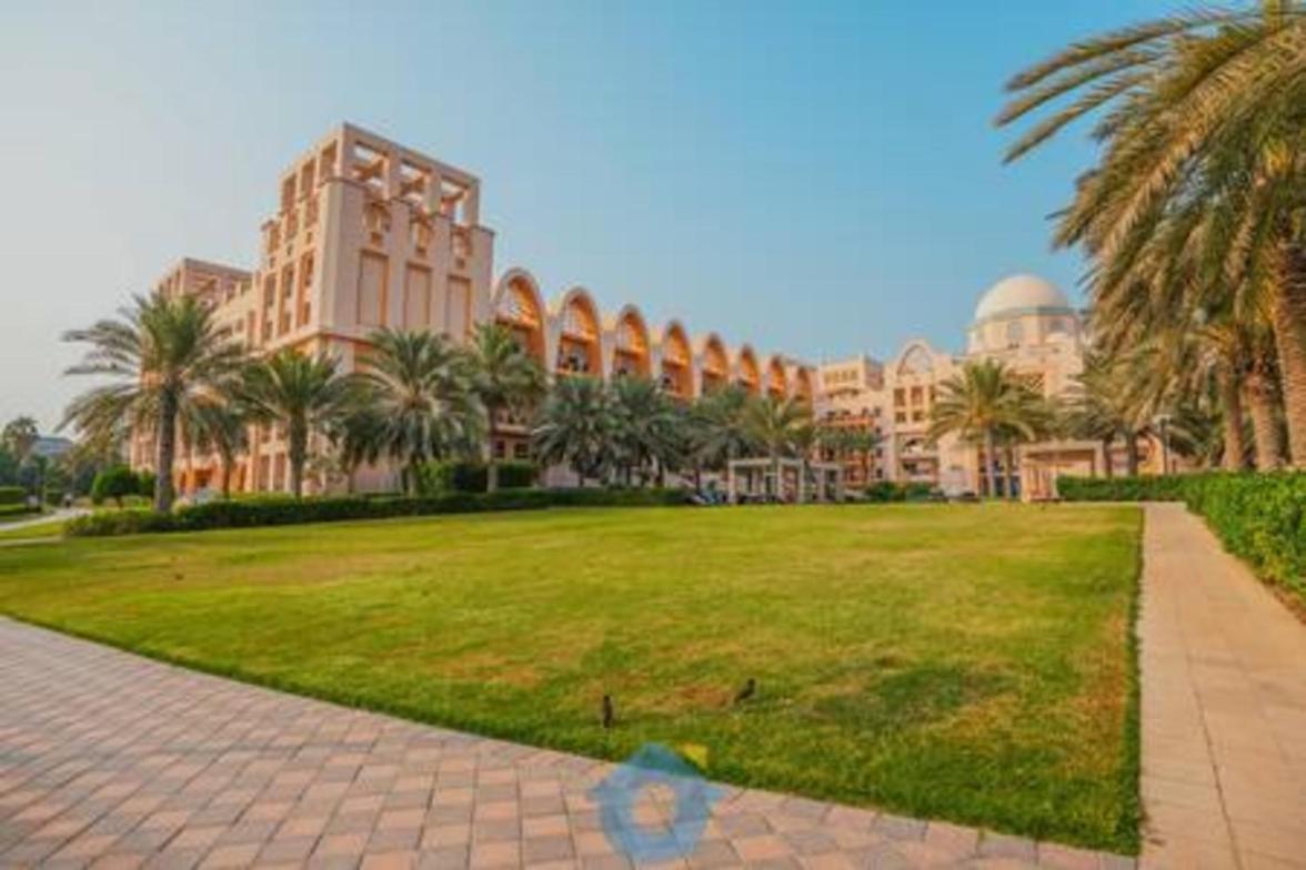 Apartment 215sa Coastal Luxury 1-bhk In Palm Jumeirah Dubai